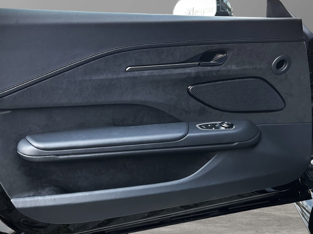 Bild 19 - Jet Black Onyx Black