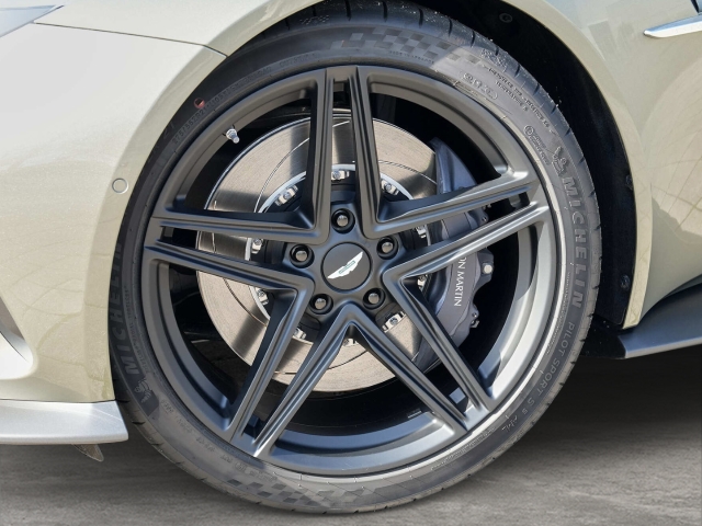 Bild 12 - Titanium Grey / Onyx Black