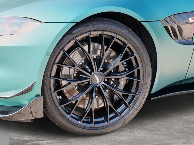 Bild 11 - V8 F1 Coupe Satin Aston Martin Racing Green