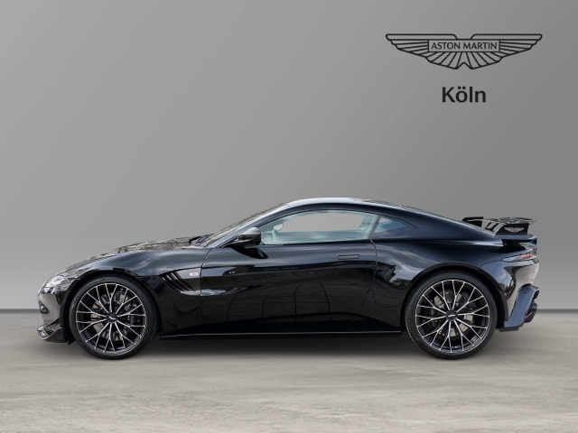 Bild 7 -  F1 Jet Black / Phantom Grey Carbondach