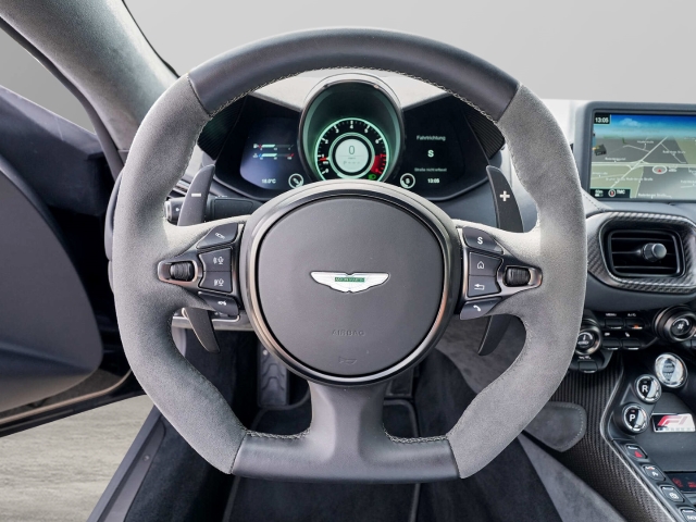 Bild 28 -  F1 Jet Black / Phantom Grey Carbondach