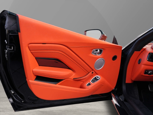 Bild 30 -  Roadster Onyx Black / Californian Poppy