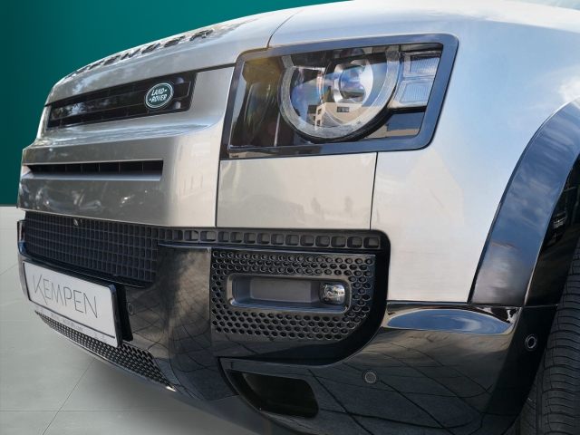Bild 18 - D250 90 XS Edition AWD Matrix LED Pano AHK
