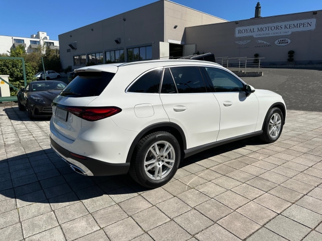 Bild 6 -  4MATIC Avantgarde PANO AHK MBUX OLED