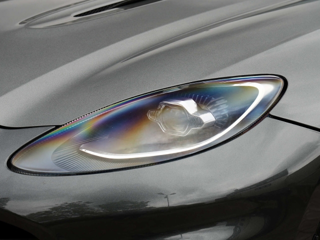 Bild 11 - 707 Magneti Silver / Phantom Grey Carbon Ext.