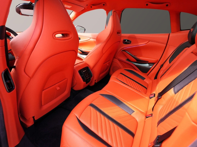 Bild 32 -  707 Satin Onyx Black Californian Poppy