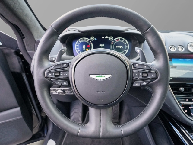 Bild 27 - 550 UPE 227.330,-€ Jet Black / Onyx Black