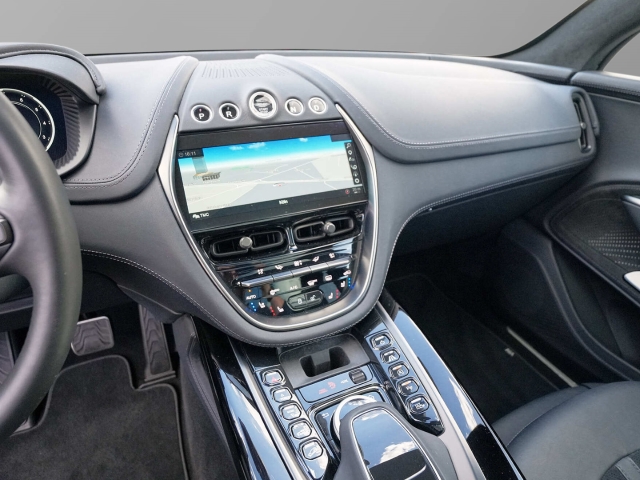 Bild 29 - 550 UPE 227.330,-€ Jet Black / Onyx Black