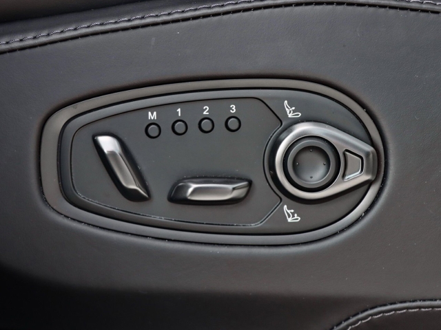 Bild 27 -  707 UPE 274.360,-€ China Grey / Onyx Black