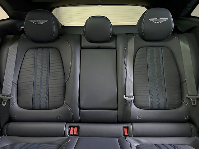 Bild 39 - 707 Onyx Black Dark Knight Bowers & Wilkins