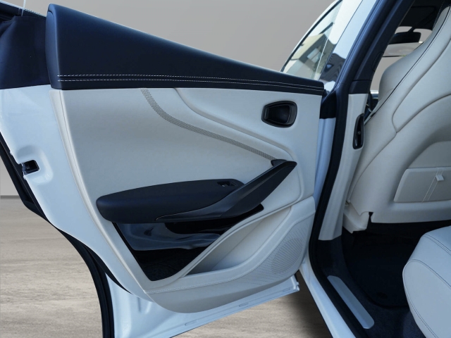 Bild 25 - 707 Lunar White / Onyx Black / Ivory