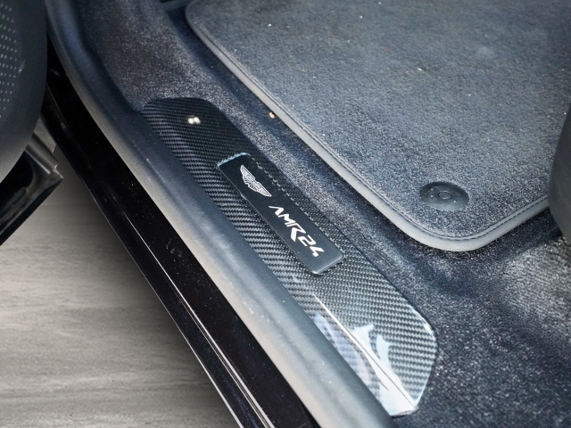 Bild 24 -  707 AMR Onyx Black Bowers & Wilkins