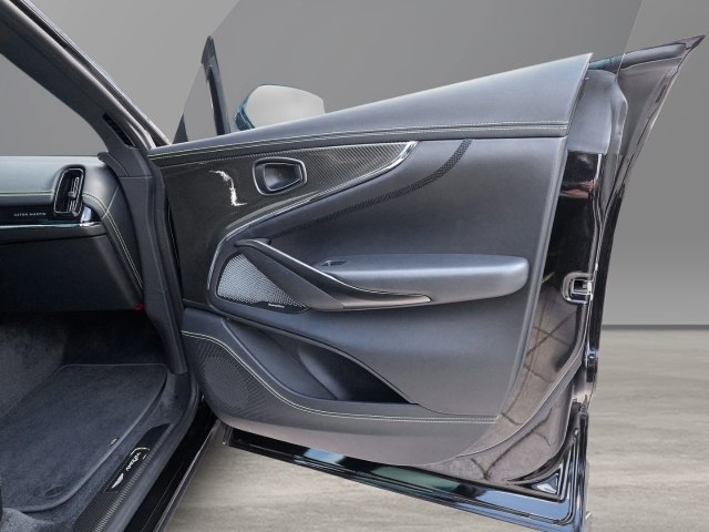 Bild 36 -  707 AMR Onyx Black Bowers & Wilkins