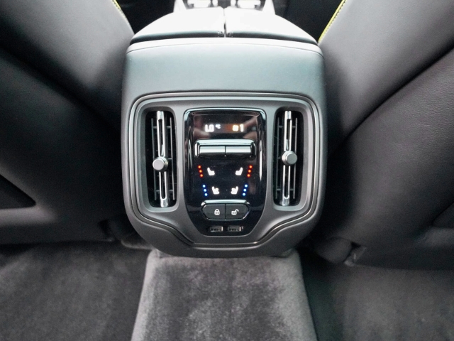 Bild 32 -  707 AMR Podium Green / Onyx Black