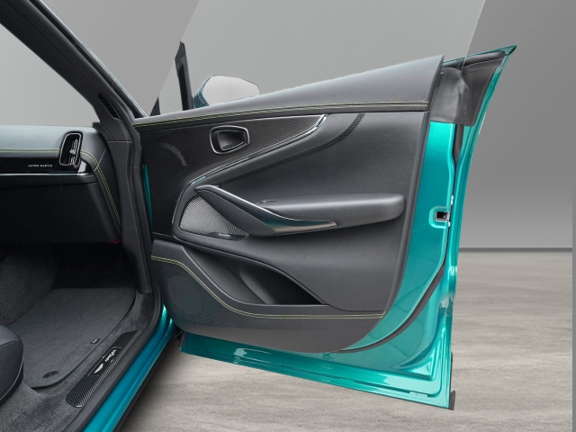 Bild 39 -  707 AMR Podium Green / Onyx Black